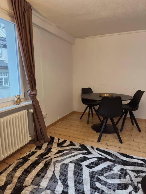 Suesse Wohnung In Zuercher Altstadt 3 Zurich Exterior photo